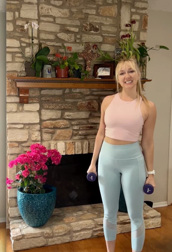 reverse lunge with Kathryn Alexander of One Exercise a Day